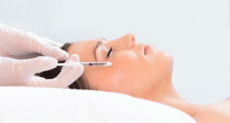 woman receiving anti wrinkle injections in coventry at apsaras clinic